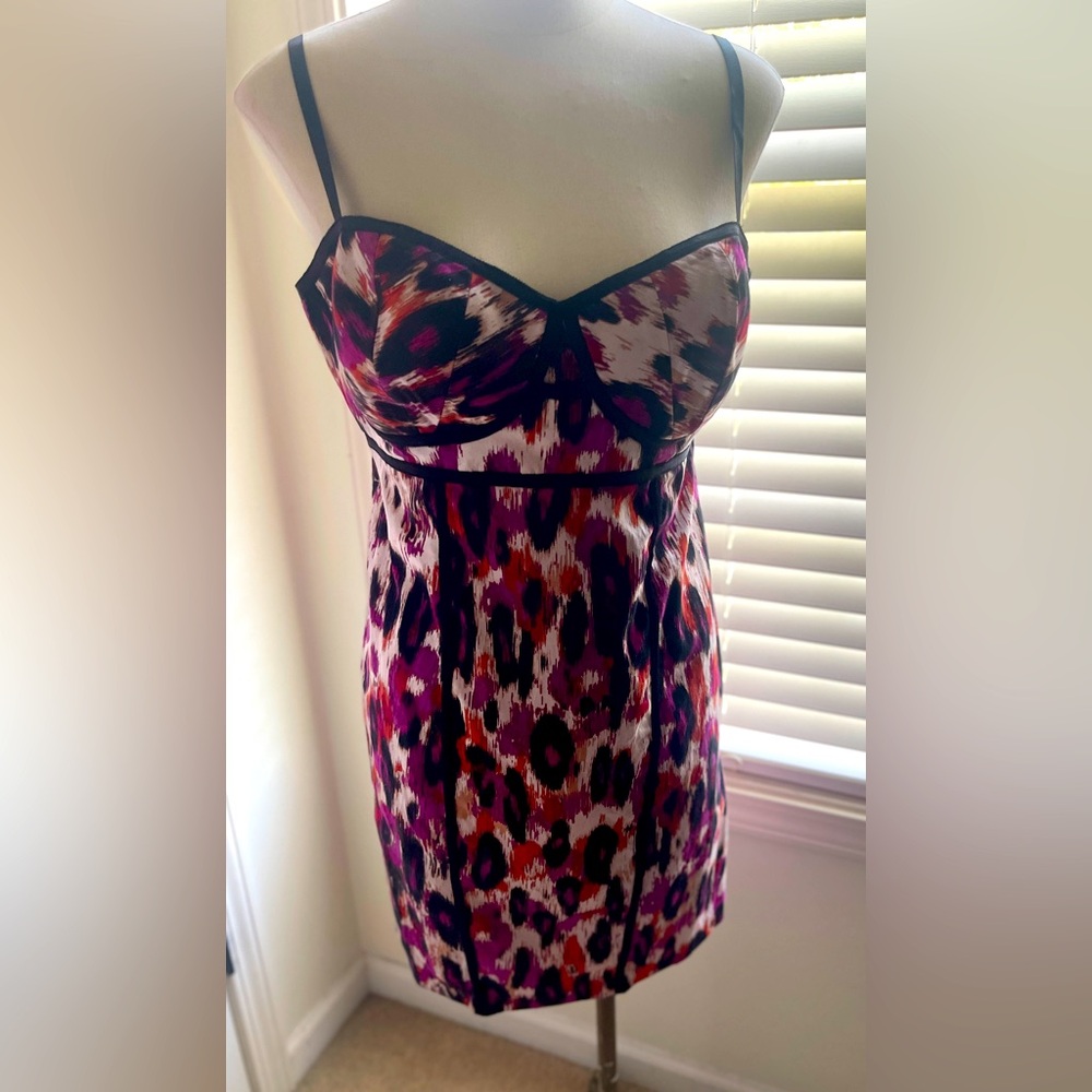Like new condition Sexy colorful little dress 
Brand: Sophia Vergara
Size 10